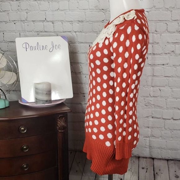 Orange red sweater with white polka dots and lace - Picture 7 of 9
